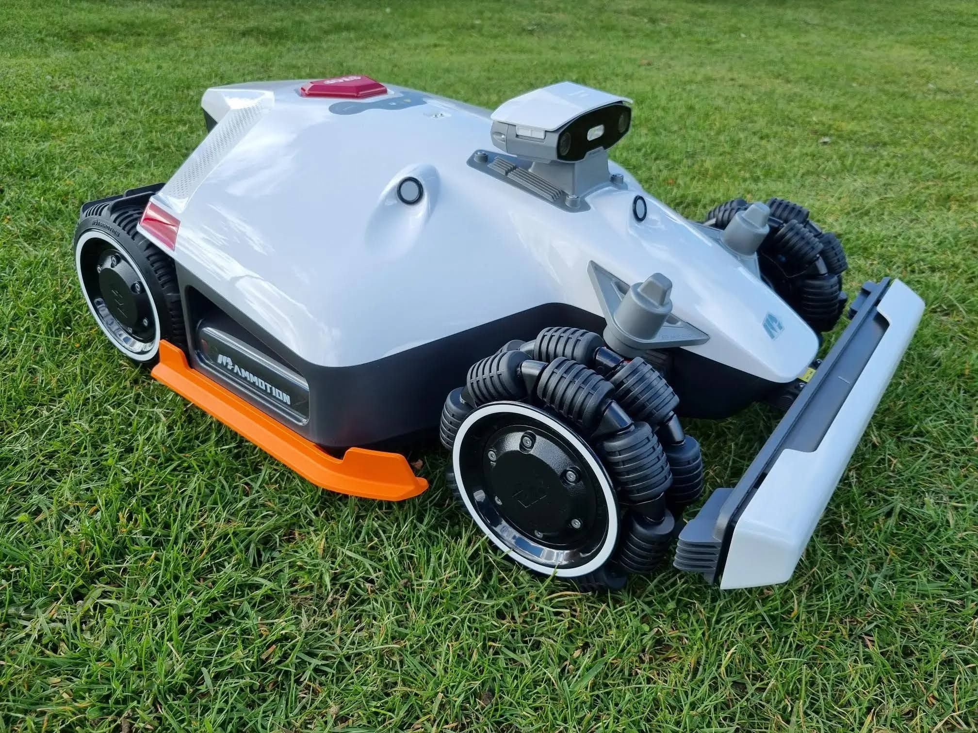 LUBA 2-Tondeuse à Gazon Robot, Probablement 2025/1000/3000, Vision RTK, Antivol, Andrea Control,(Gris/Noir/Orange/Rouge)